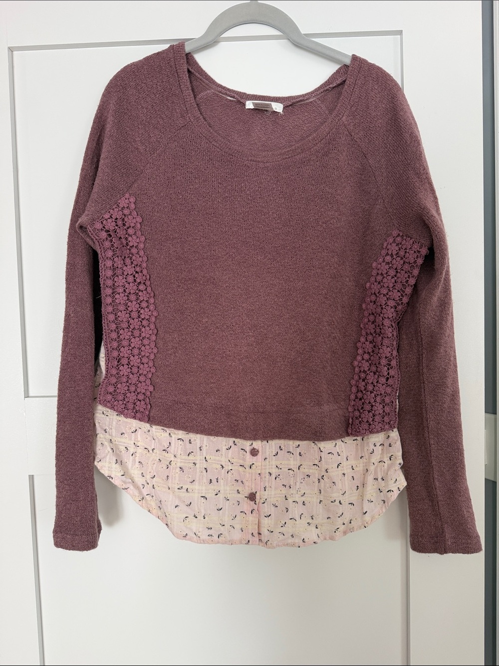 Mauve Knit Sweater with Floral Hem Detail